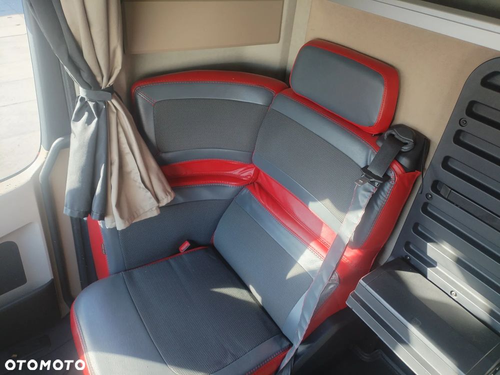 Mercedes-Benz ACTROS - 4