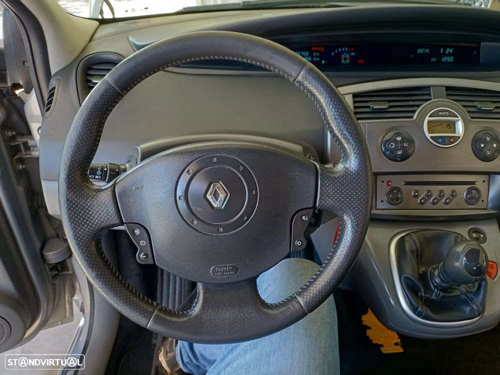 Renault Grand Scénic 1.5 dCi Dynamique - 16