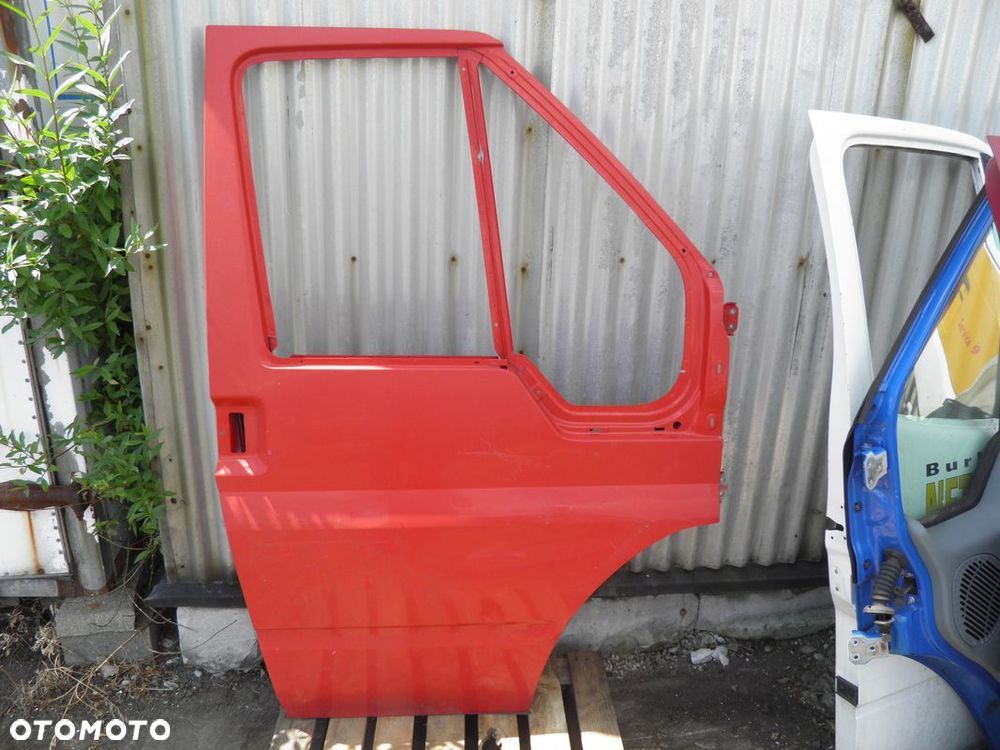 TRANSIT 2000- DRZWI PRZEDNIE PRAWE CZERWONE - 1
