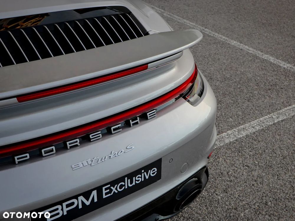 Porsche 911 Turbo S - 34