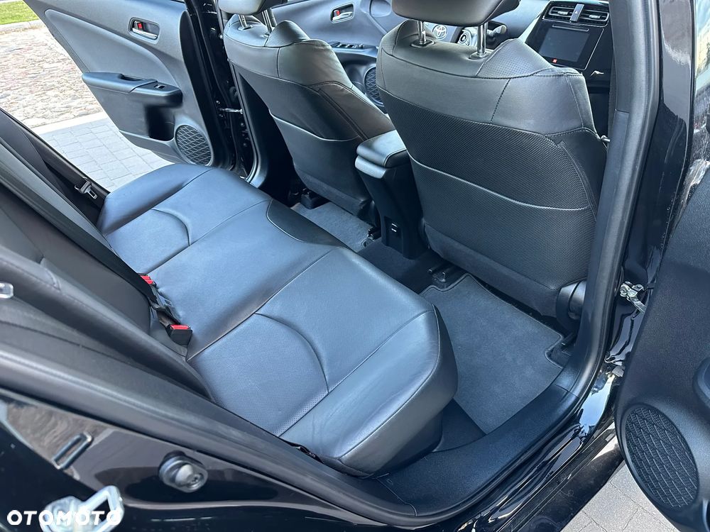 Toyota Prius 1.8 Hybrid Prestige - 12