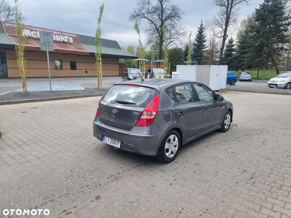 Hyundai i30 1.6 CRDi Comfort - 4