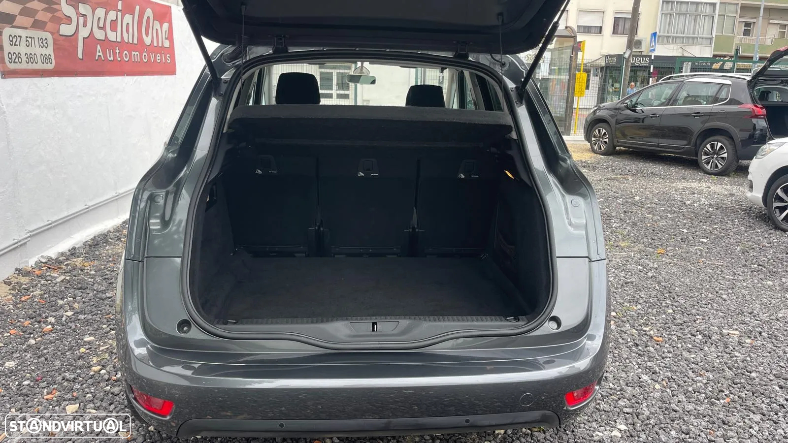 Citroën C4 Picasso 1.2 PureTech Intensive - 24