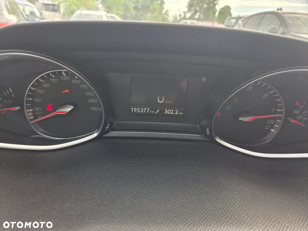 Peugeot 308 BlueHDi 130 EAT6 Stop & Start Active - 8