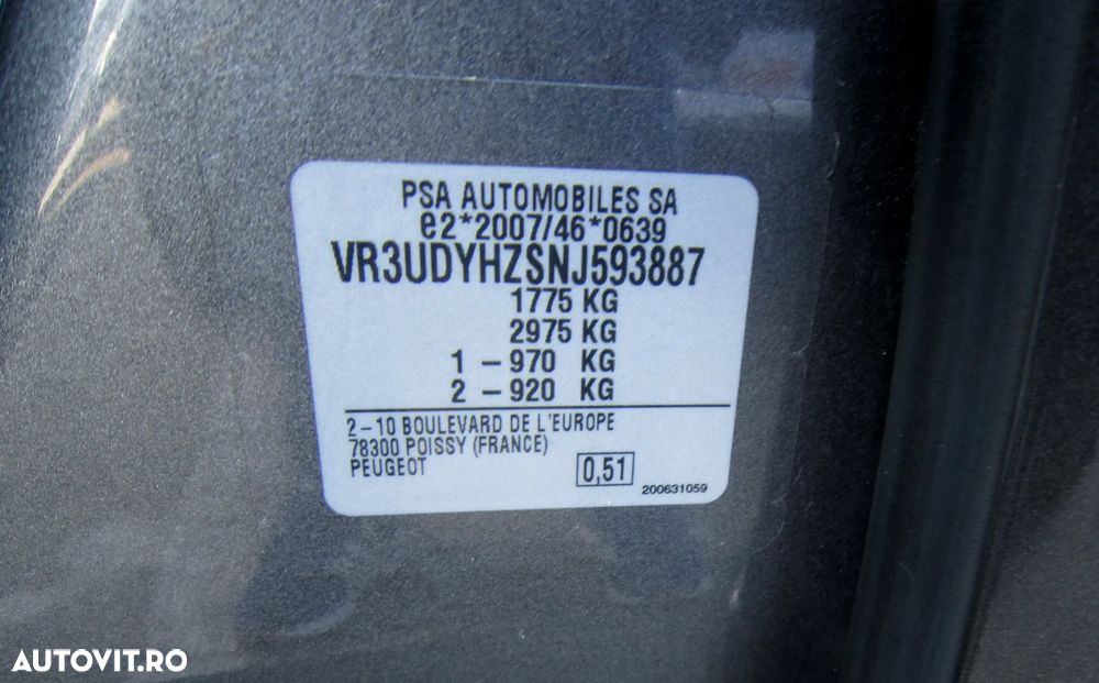 Peugeot 2008 1.5 BlueHDI EAT8 STT Allure Pack - 30