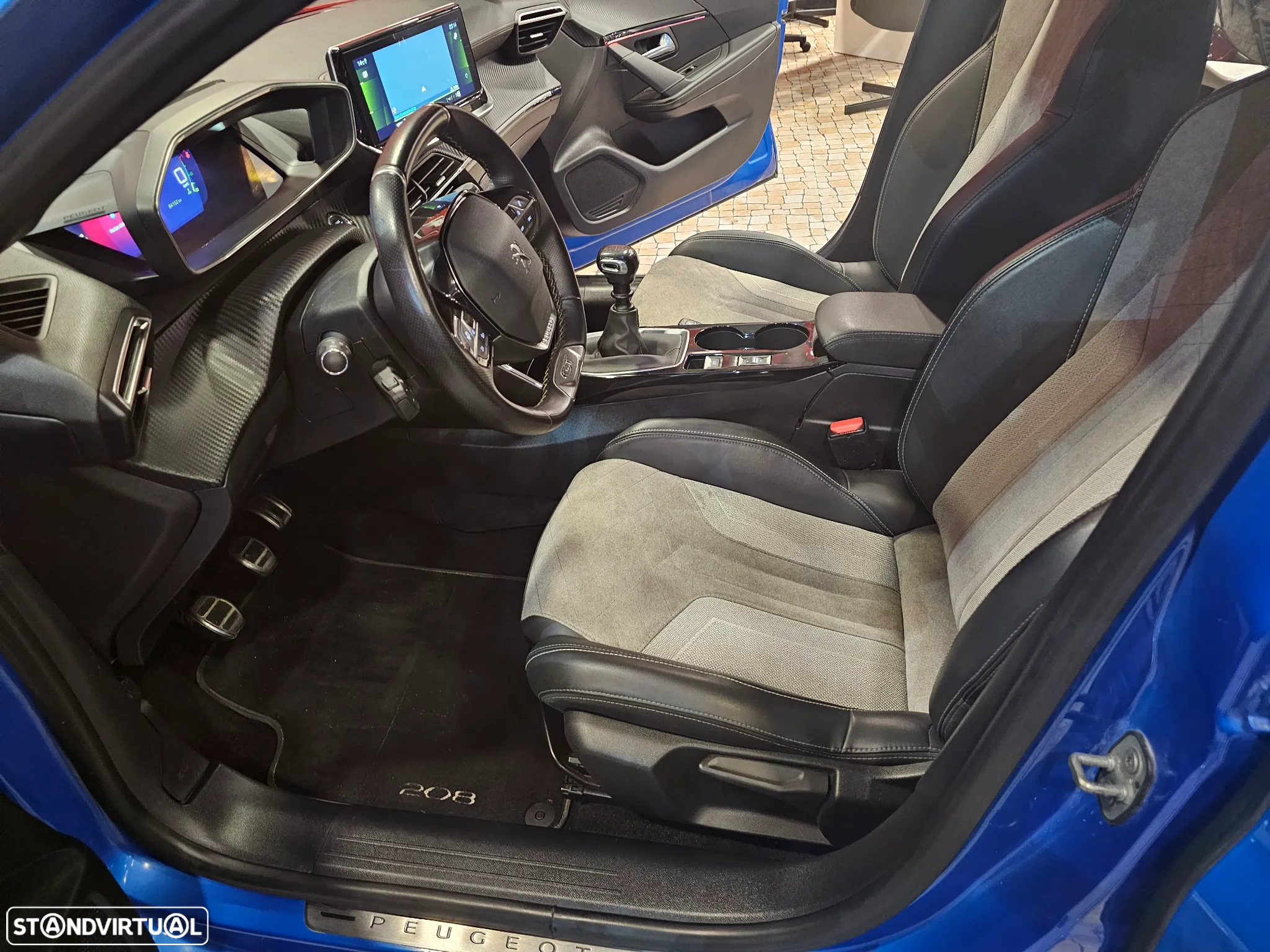 Peugeot 208 1.2 PureTech GT Line - 20