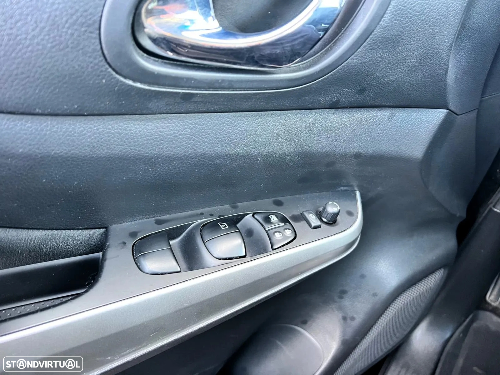 Nissan Navara 2.3 dCi CD 4WD Tekna - 10