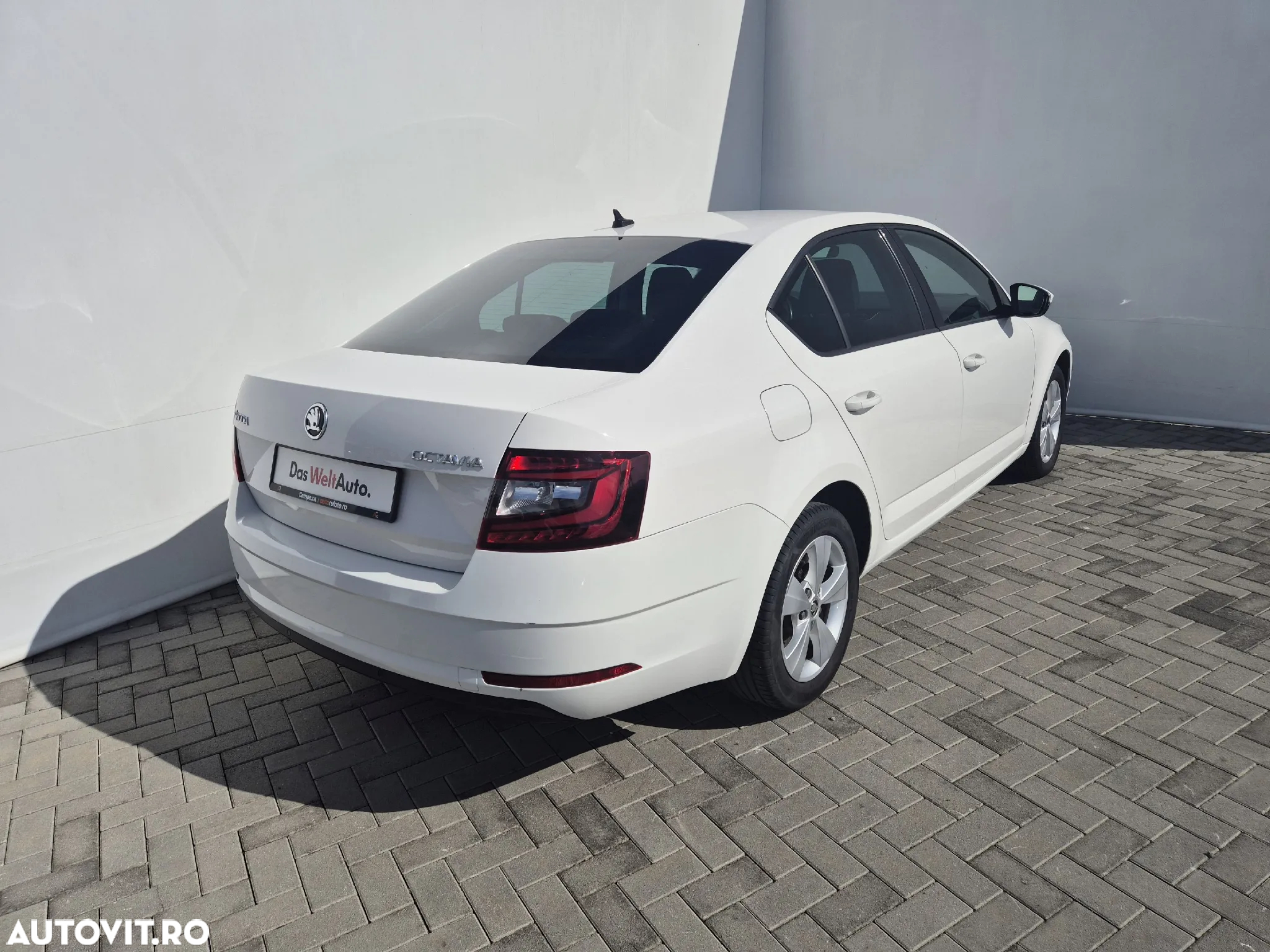 Skoda Octavia 2.0 TDI DSG Style - 5