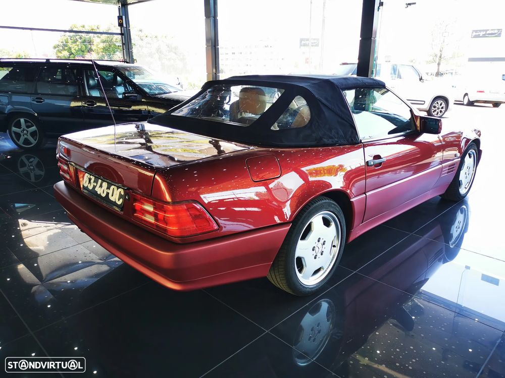 Mercedes-Benz SL 300 - 25