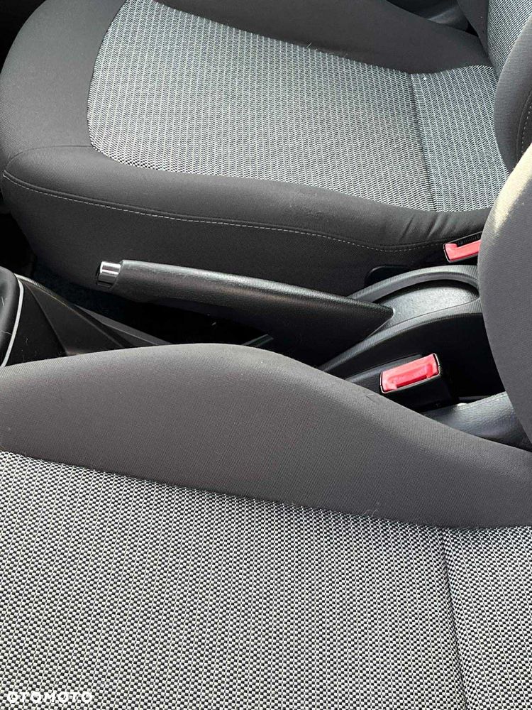 Seat Ibiza SC 1.9 TDI DPF Reference - 8