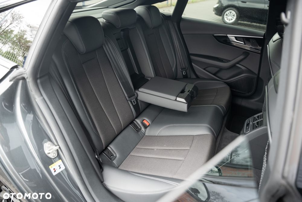 Audi A5 Sportback 40 TFSI quattro S tronic edition one - 36