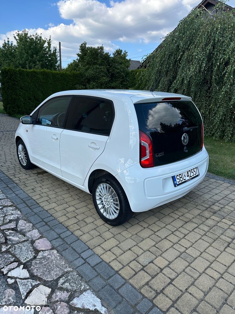 Volkswagen Up 2016 photo 4