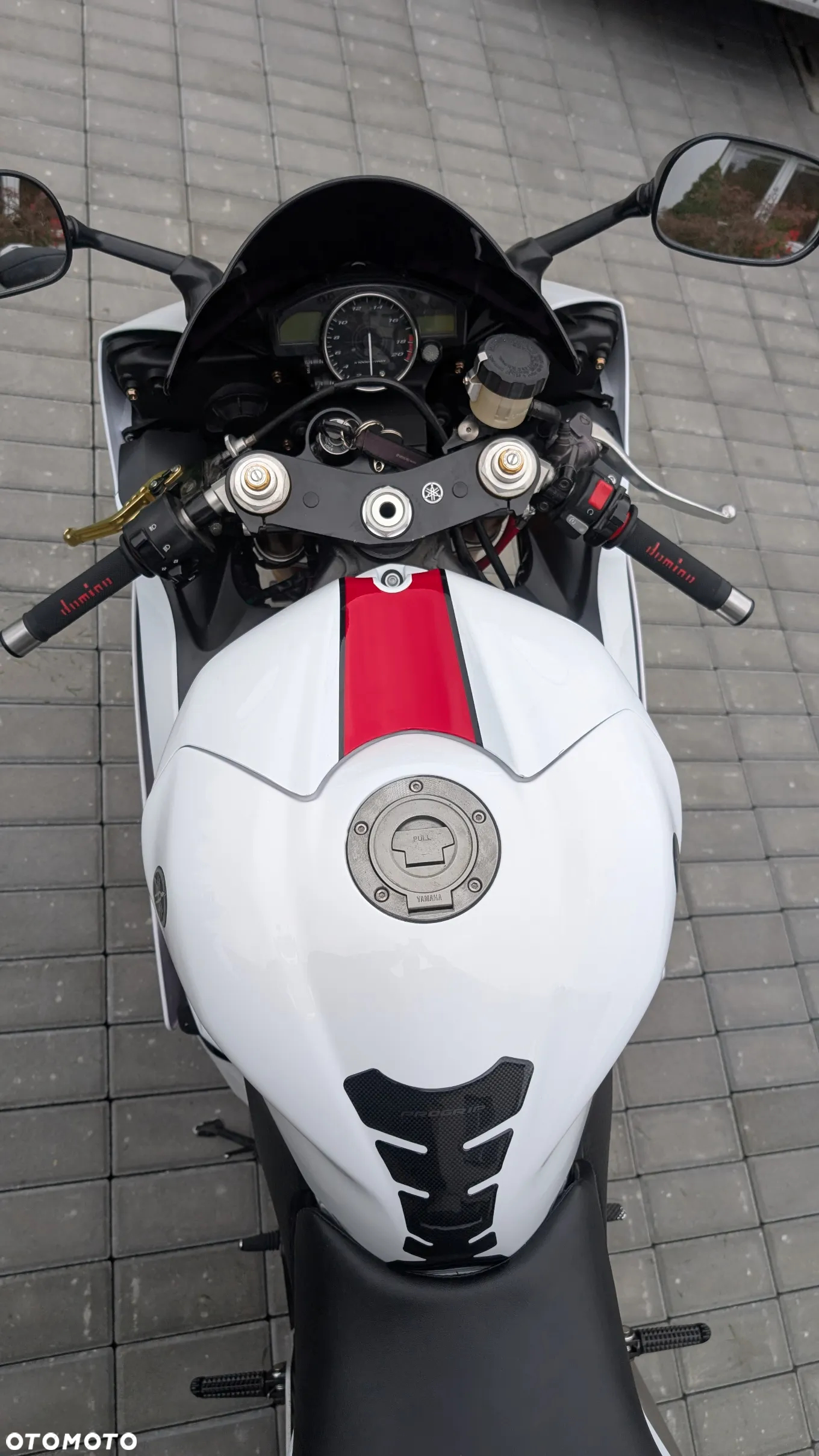 Yamaha R6 - 4