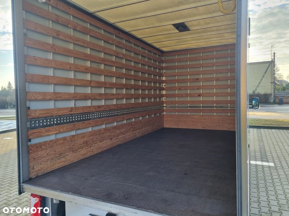 Volkswagen Crafter - 22