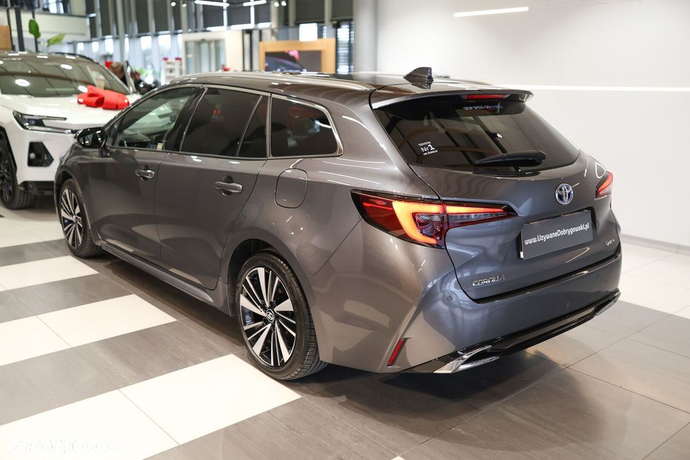 Toyota Corolla - 4
