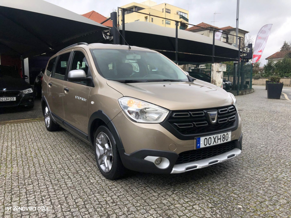 Dacia Lodgy 1.5 Blue dCi Stepway 7L