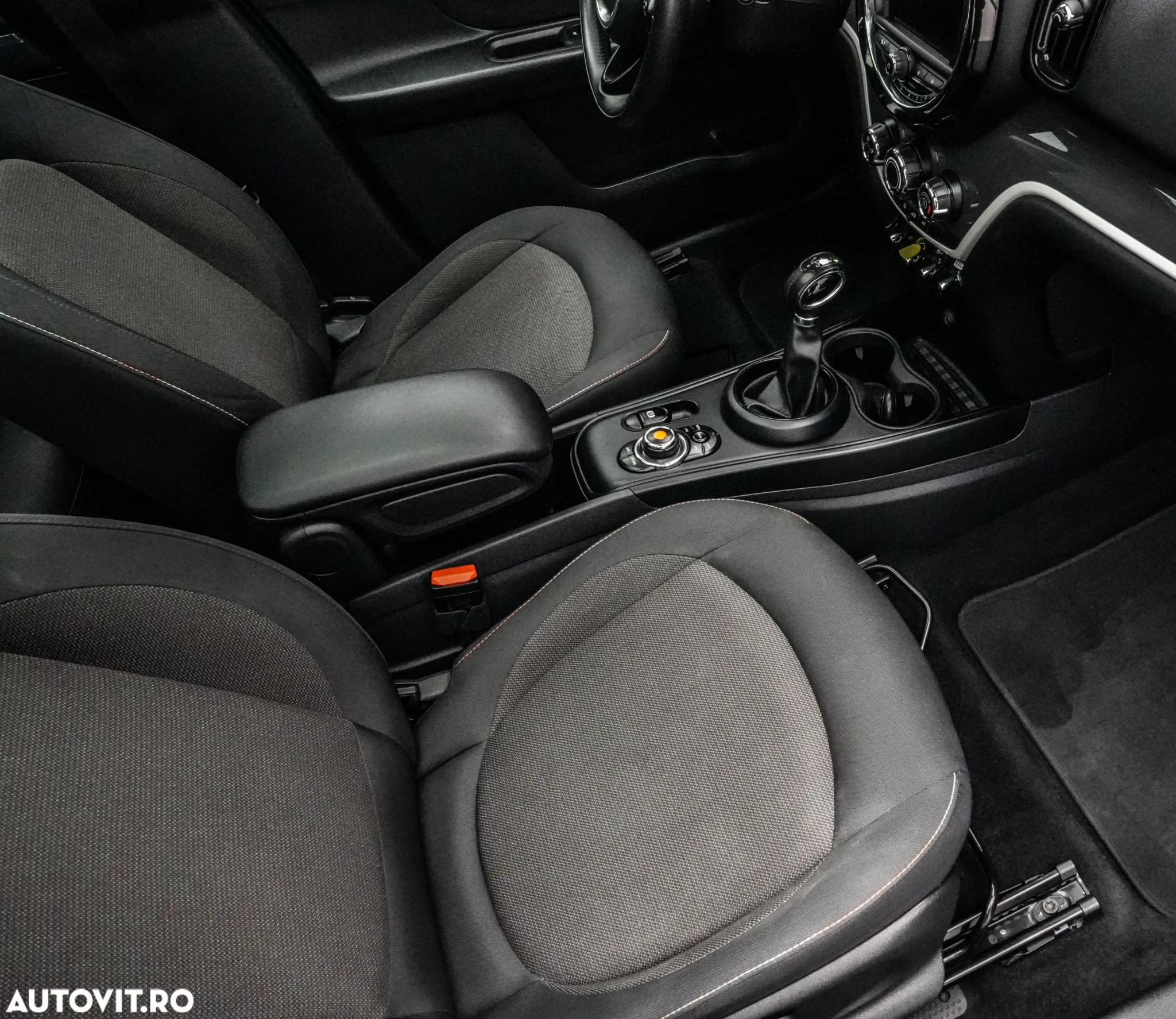 Mini Countryman Cooper S E ALL4 AT - 14
