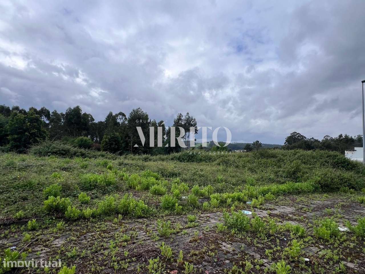Terreno Industrial com 1.450 m2 localizado em Vilarinho das Cambas, em - Grande imagem: 5/11