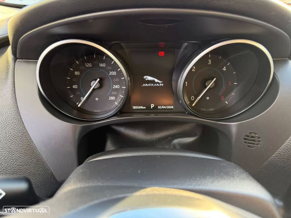 Jaguar F-Pace 2.0 i4D Prestige Aut. - 13