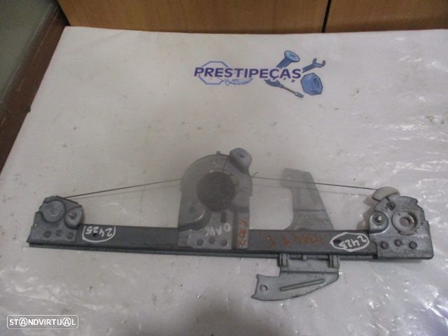 Elevador Sem Motor 698200H020 PEUGEOT 107 2008 1.0 68CV 5P CINZA FE - 1