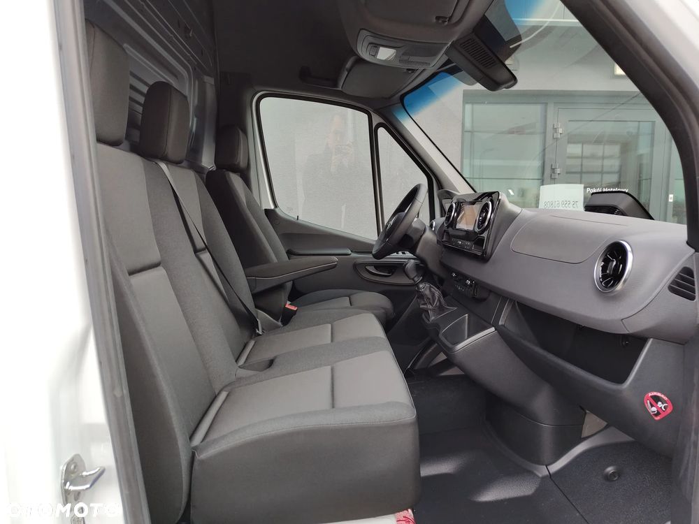 Mercedes-Benz Sprinter 317 CDI - 11