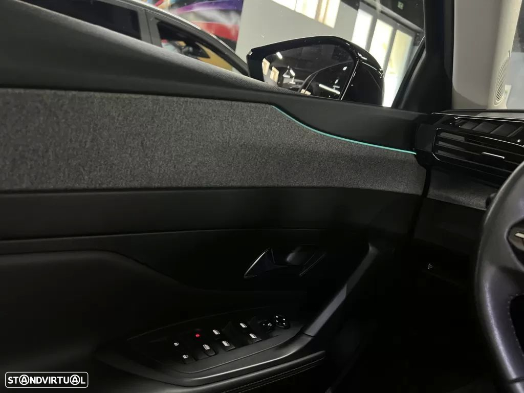 Peugeot 308 1.2 PureTech Allure Pack - 21