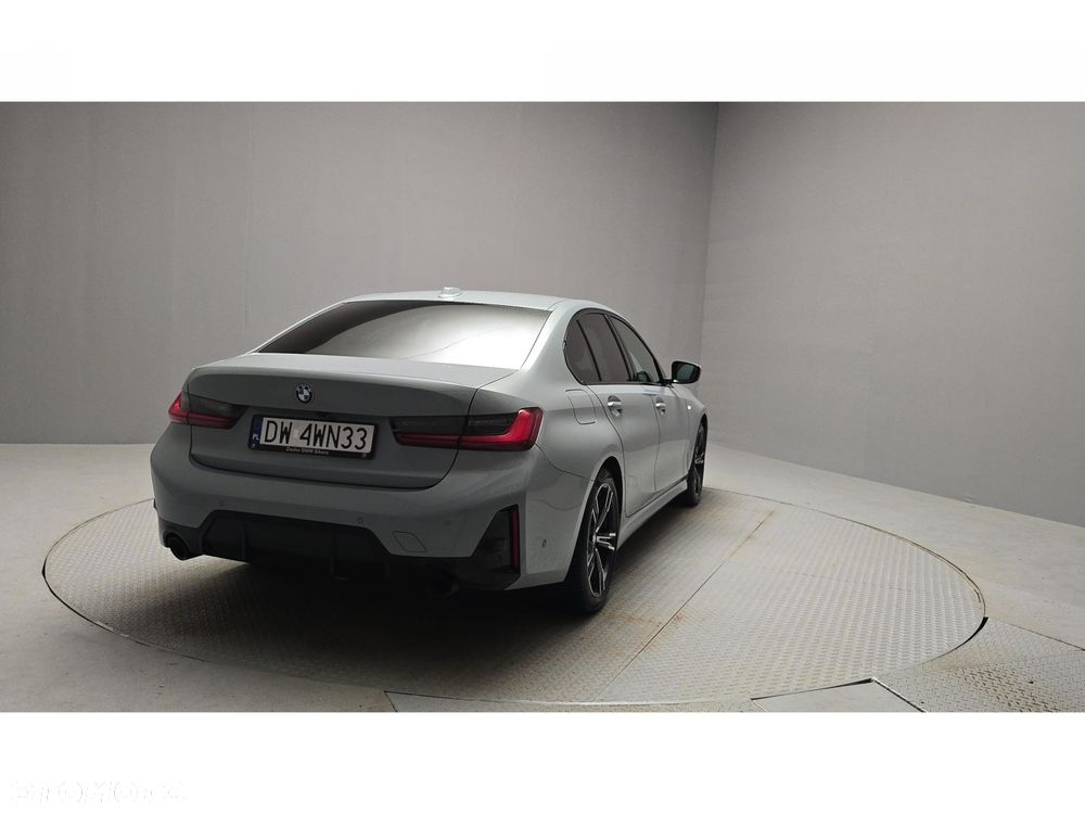 BMW Seria 3 320d xDrive M Sport - 5