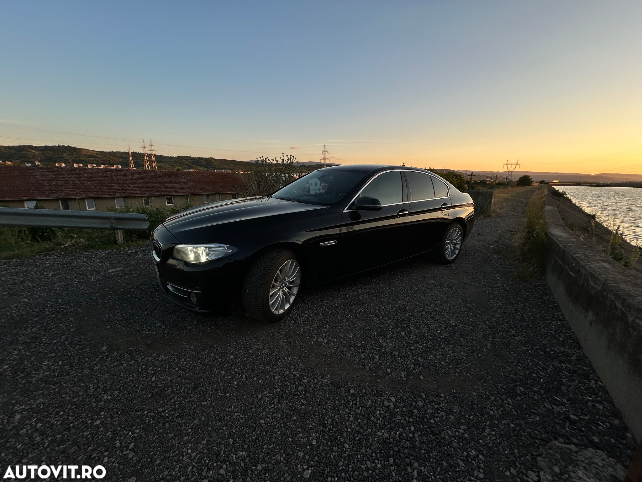 BMW Seria 5 525d xDrive AT - 4