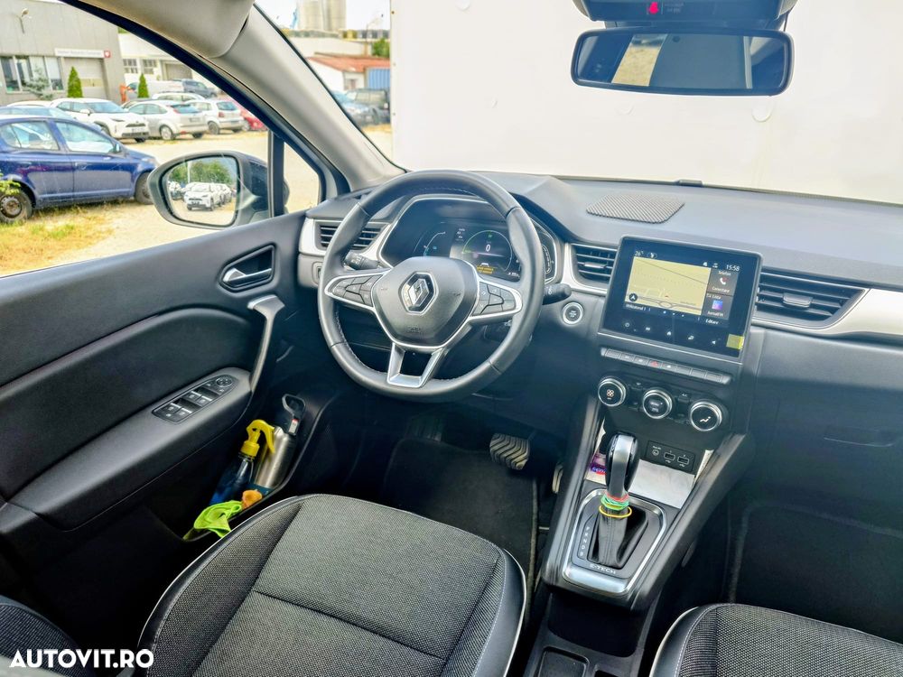 Renault Captur 140 EDC MHEV Techno - 11