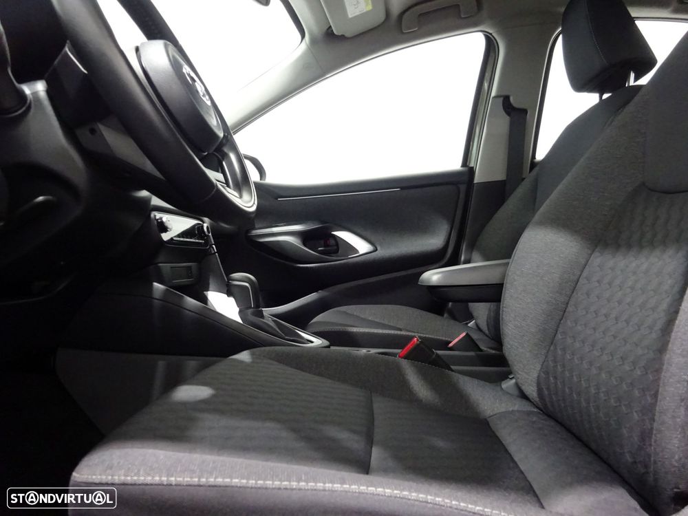 Toyota Yaris 1.5 HDF Comfort Plus - 12