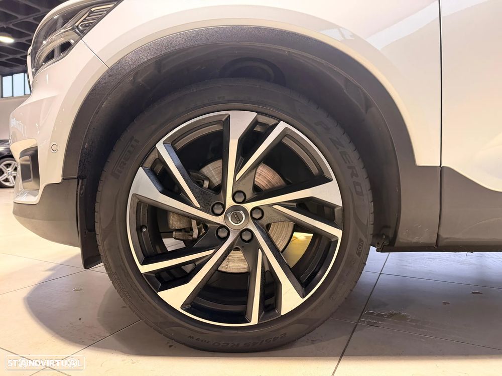 Volvo XC 40 2.0 D4 R-Design AWD - 10