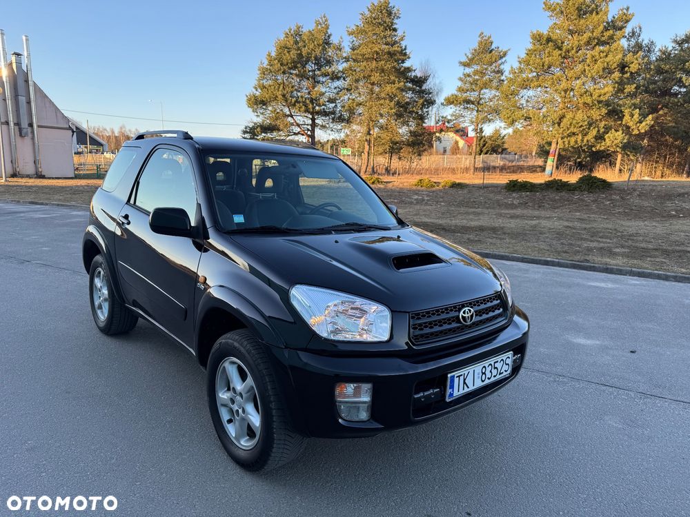 Toyota RAV4 D-4D 4x4 - 16