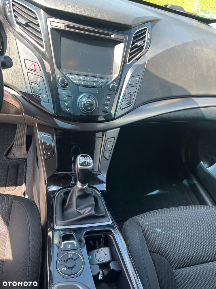 Hyundai i40 Kombi 1.7 CRDi Premium - 15