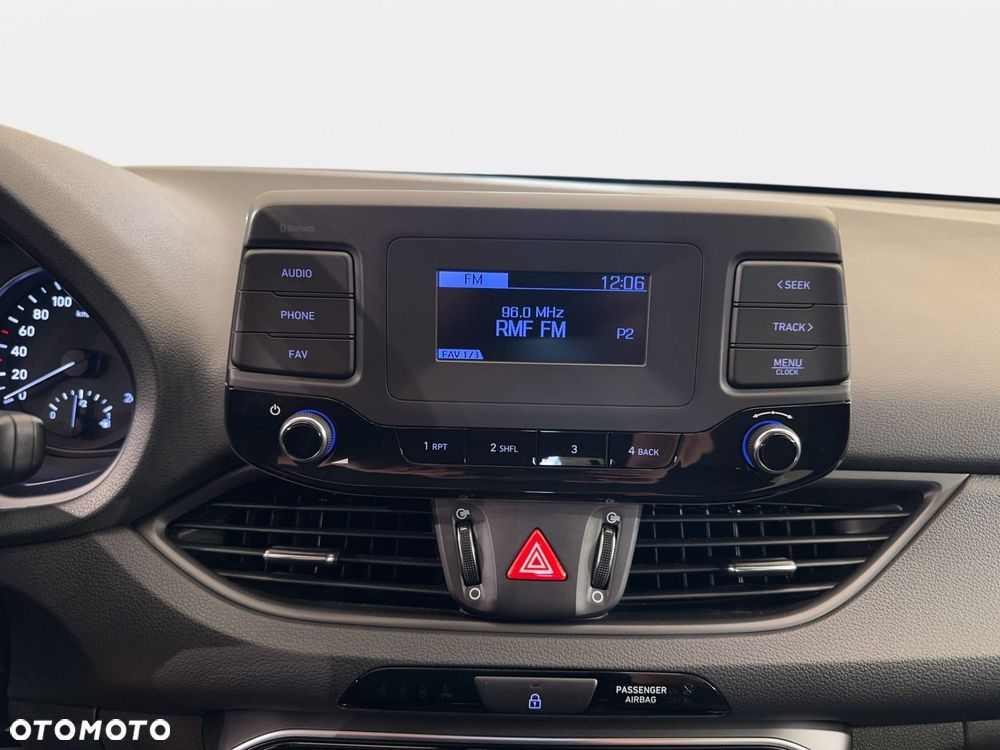 Hyundai i30 - 23