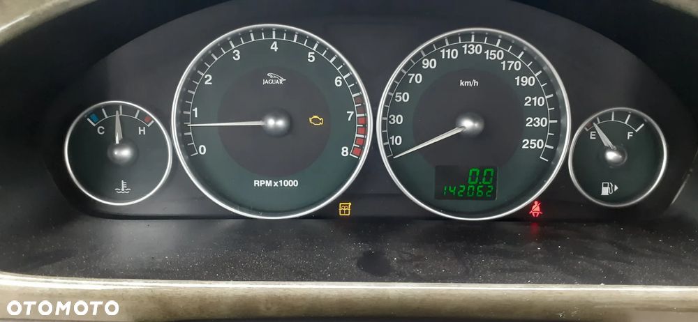 Jaguar X-Type 2.5 V6 4x4 - 10