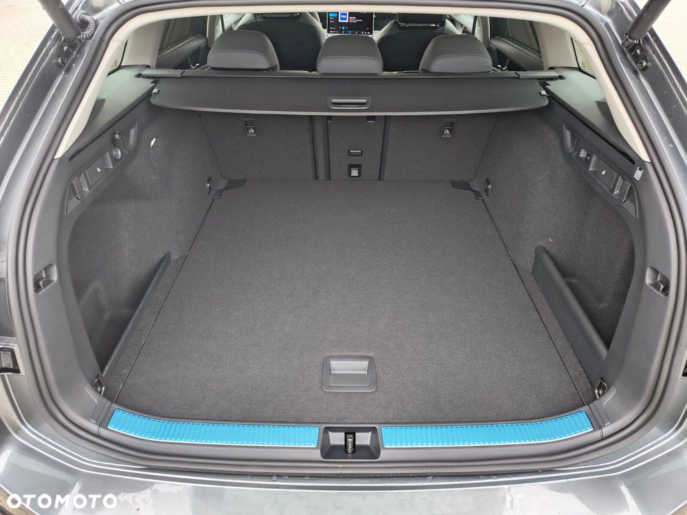 Volkswagen Passat - 34