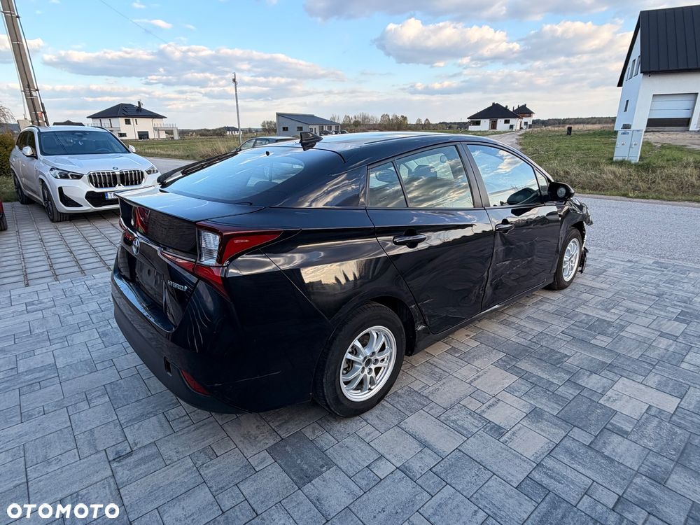 Toyota Prius 1.8 Hybrid Premium - 3