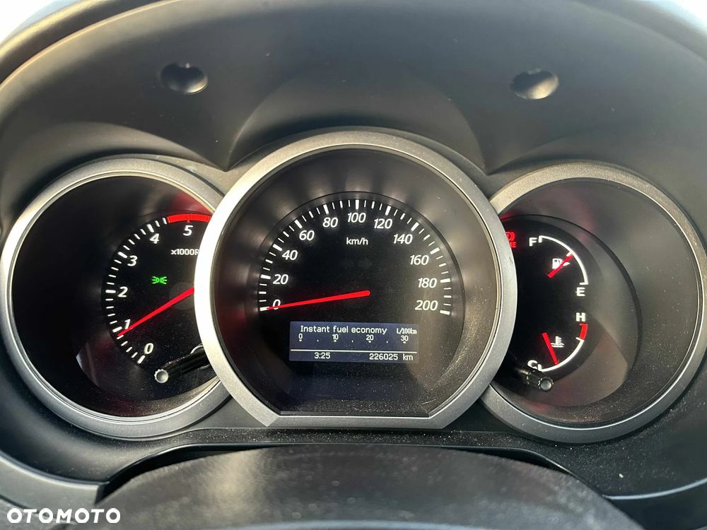 Suzuki Grand Vitara 1.9 DDiS - 3