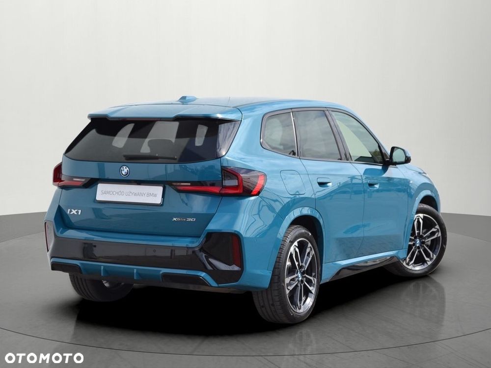 BMW iX1 xDrive30 66.5kWh M Sport - 3