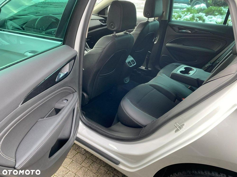 Opel Insignia - 9