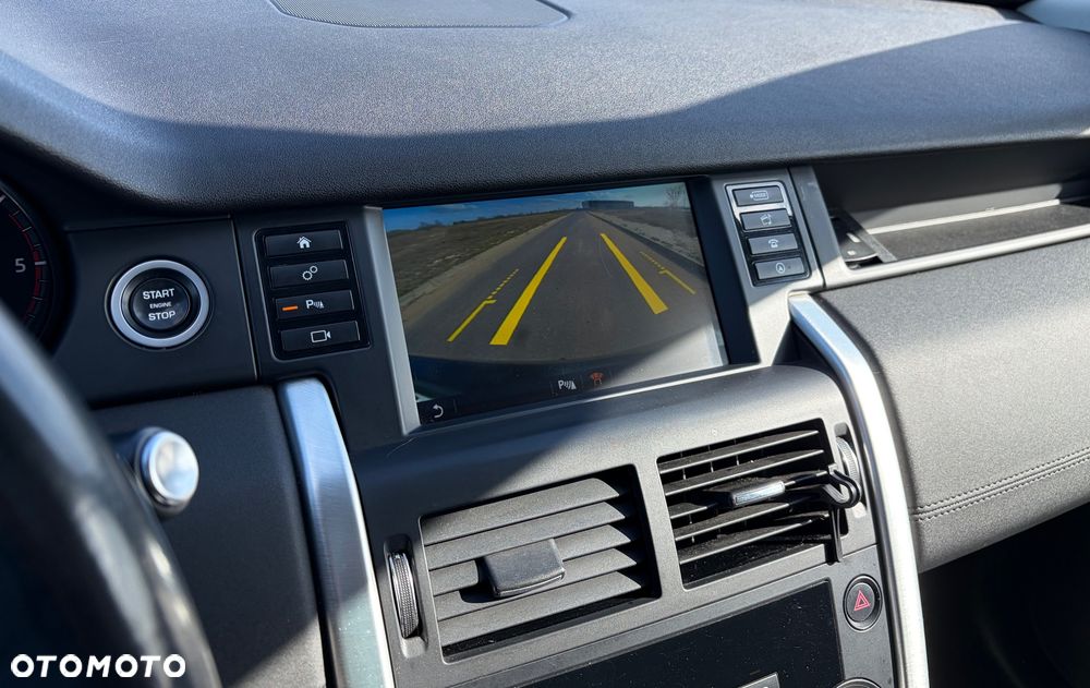Land Rover Discovery Sport - 17