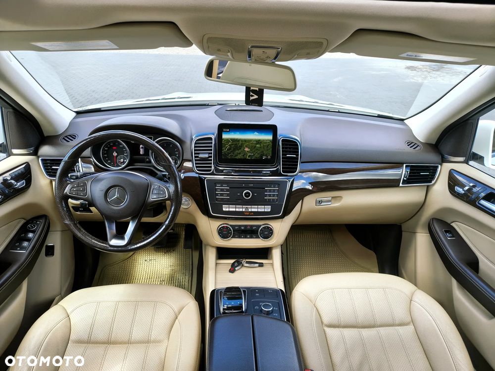 Mercedes-Benz GLE - 21