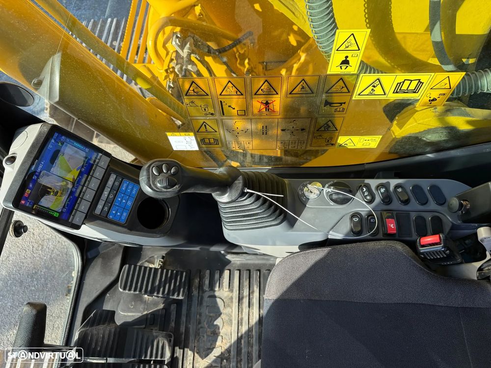 Komatsu PC210LC-11 - 8