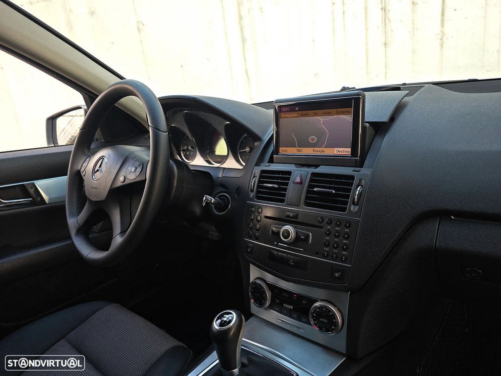 Mercedes-Benz C 220 CDi Avantgarde BlueEfficiency - 44