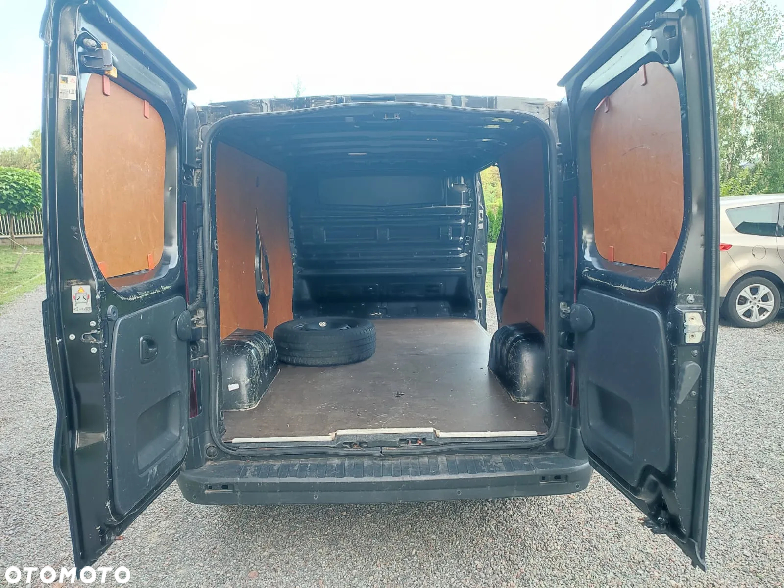 Opel Vivaro - 14