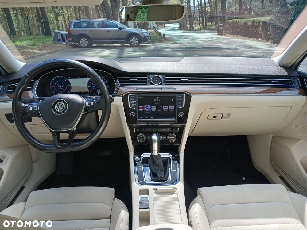 Volkswagen Passat 2.0 TDI BMT Highline DSG - 12