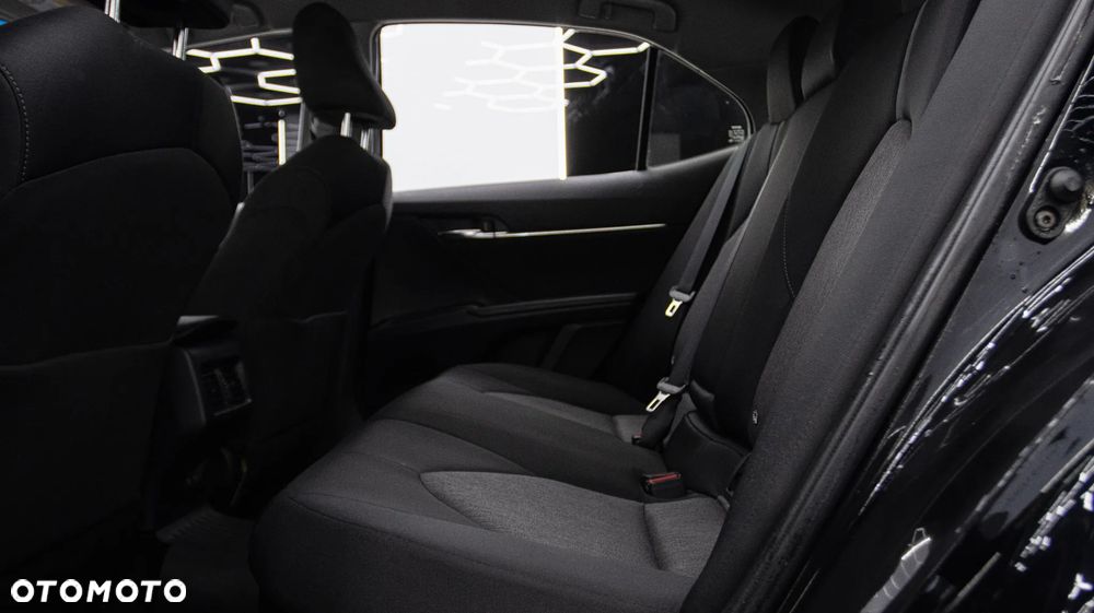 Toyota Camry 2.5 Hybrid Comfort CVT - 15