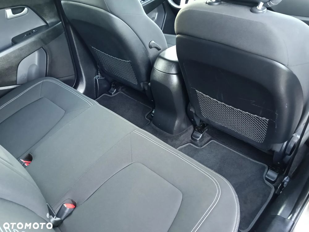 Kia Sportage 2.0 CVVT 4WD Vision - 12
