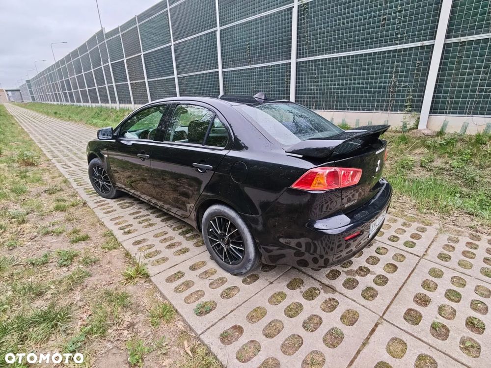 Mitsubishi Lancer 1.8 Inform - 2