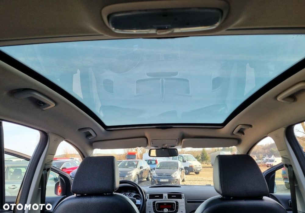 Ford Kuga - 29